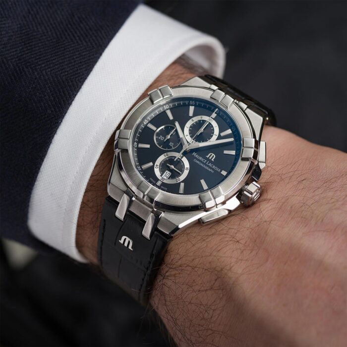 Maurice Lacroix Aikon Quartz Chronograph Svart/Läder 44 mm