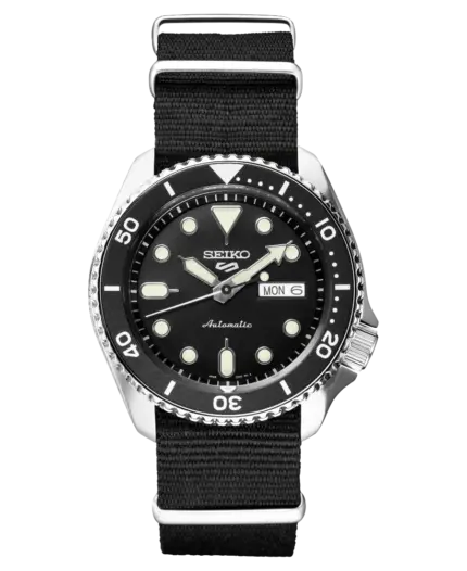 Seiko 5 Sports Automatisk Svart/Nylon 43 mm