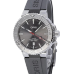 Oris Aquis Date Relief Automatisk Herrklocka 43.5 mm – Grå Sunburst Urtavla med Grå Gummirem