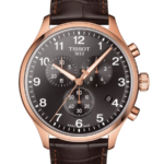 Tissot Chrono XL Chronograph Herrklocka Quartz 45 mm – Svart Urtavla med Roséguldfärgad Boett och Brunt Läderarmband